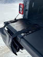 Load image into Gallery viewer, Jeep Gladiator Tailgate Bag